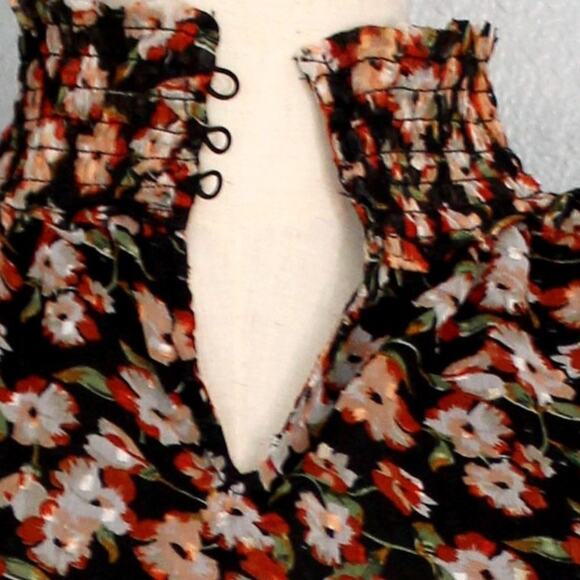 Sleeveless Floral Lined Blouse With Keyhole Back Size Medium - Picture 6 of 8